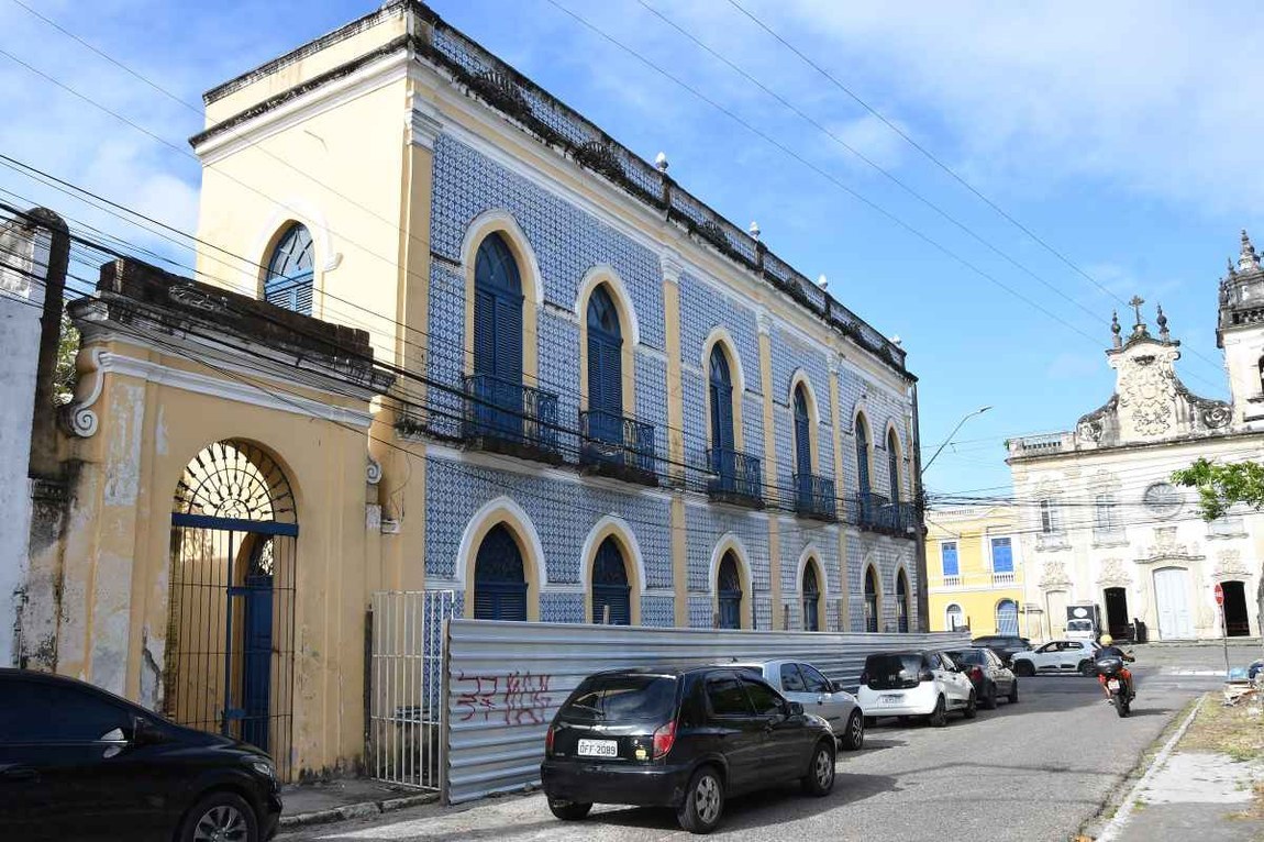 Arquitetura rica em azul