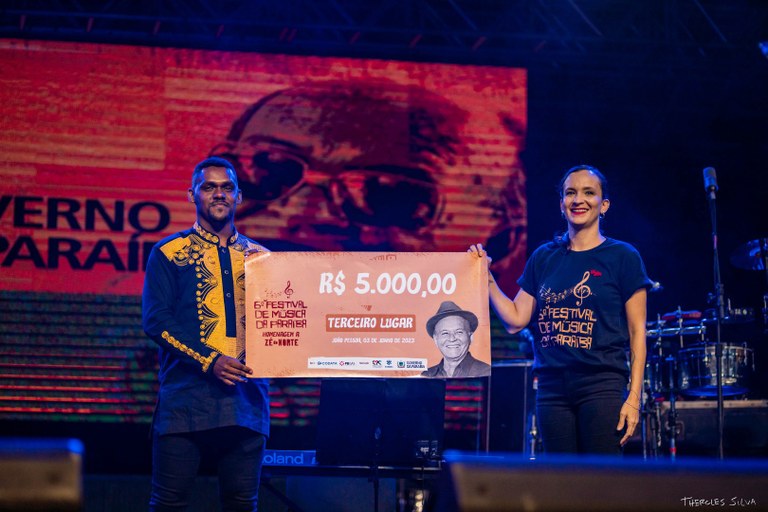 Melhor Intérprete João Carlos Jr - Thercles Silva PREMIACAO.jpg