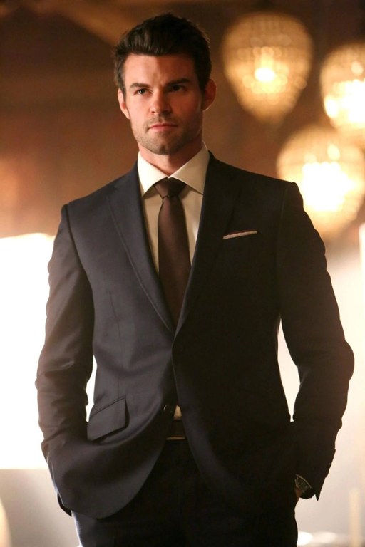 Daniel Gillies - 01.jpg