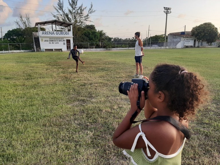 Oficina de foto e freestyle no campo do Quilombo Ipiranga, Conde, João Pessoa.jpg