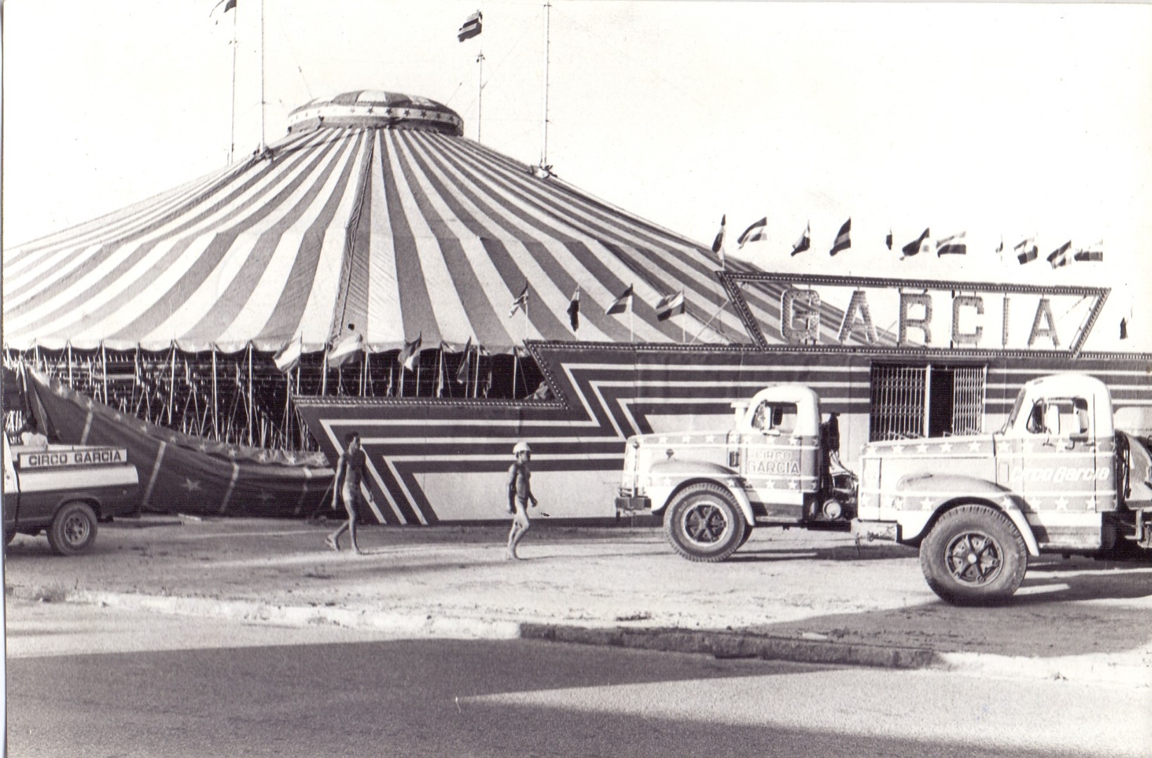 Circo garcia  - pub 19870531.jpg