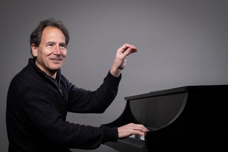 David Korevaar portrait 11_credit Matthew Dine.jpg