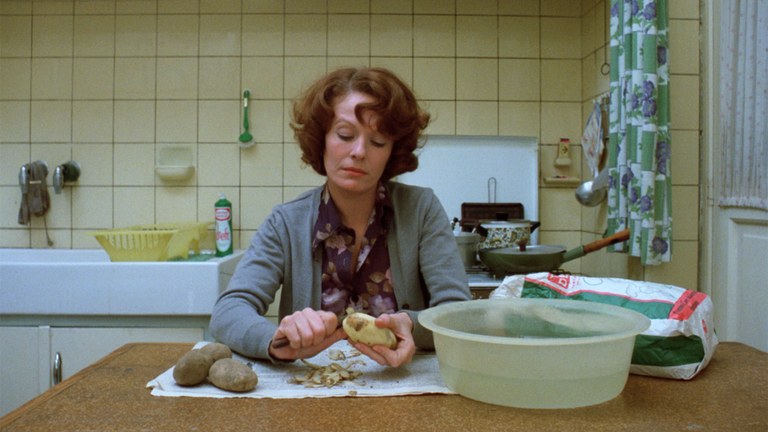 Jeanne Dielman - 01.jpeg