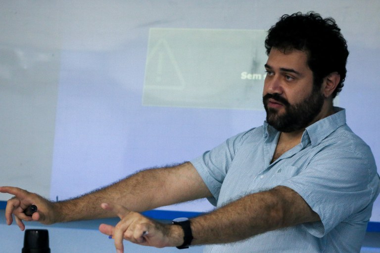 ANDRÉ-DIB.jpg