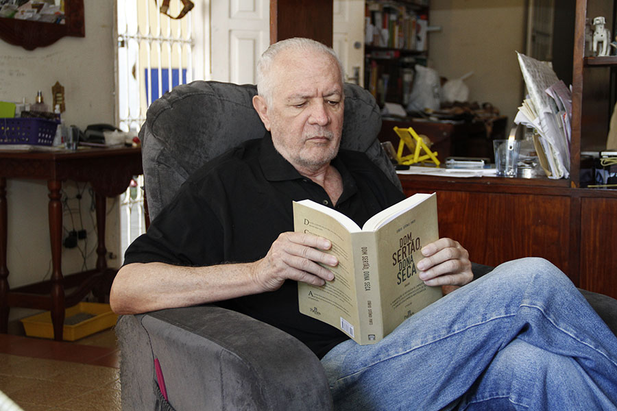 SITÔNIO PINTO.jpg