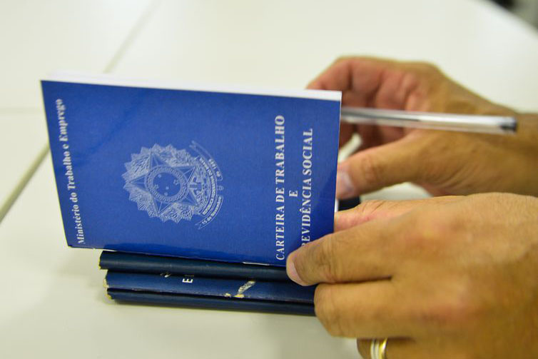 carteira_de_trabalho2 3.jpg