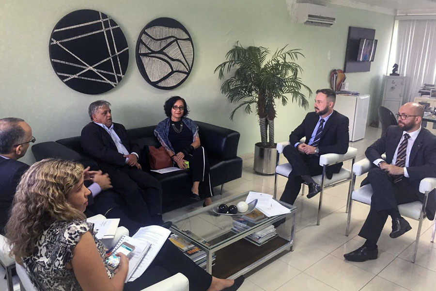 reunião.jpg
