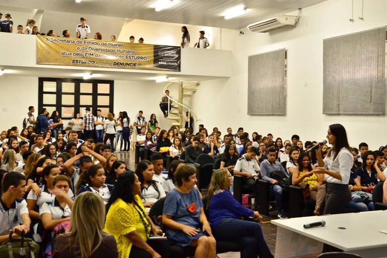 see palestra sobre o fim da violencia contra a mulher (1).jpg see palestra sobre o fim da violencia contra a mulher (1).jpg