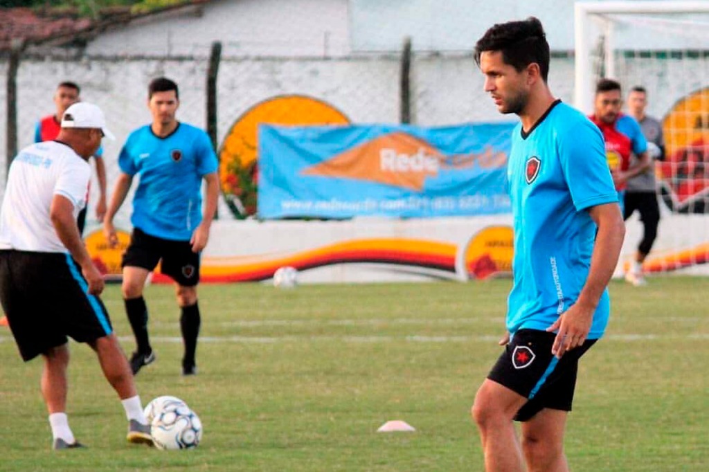 BOTAFOGO TREINO.jpg