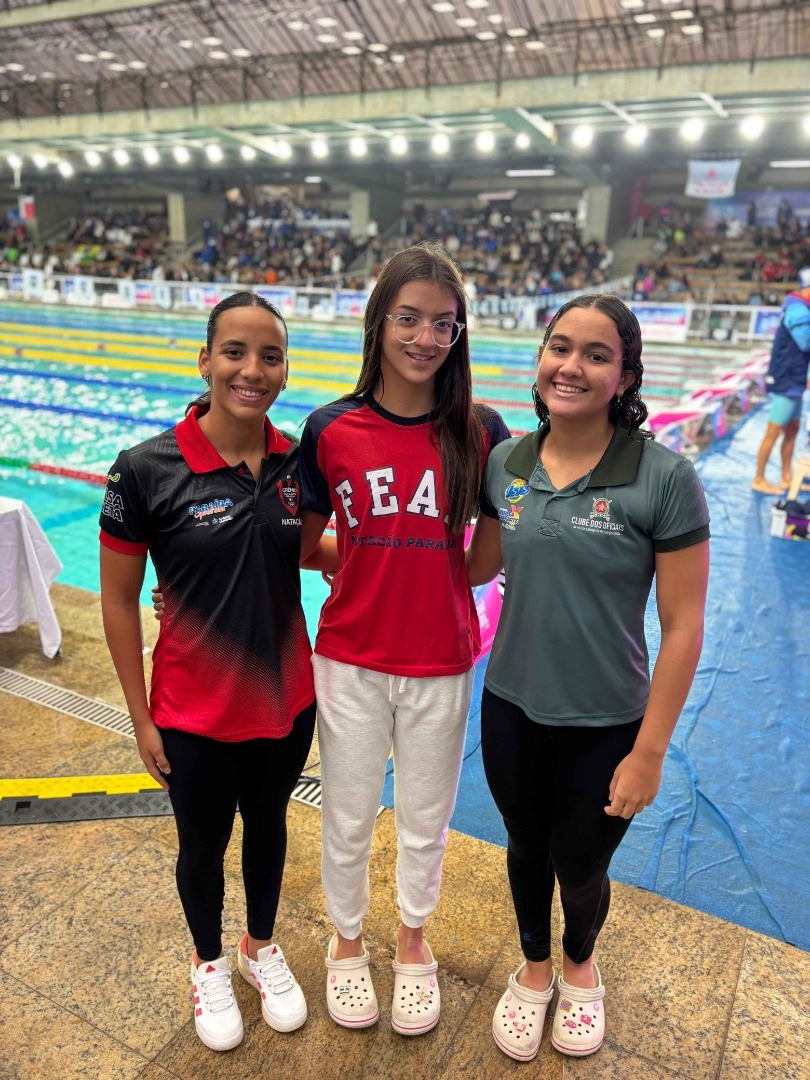 Isabela, Helena e Giovana Foto Divulgação Feap.jpeg