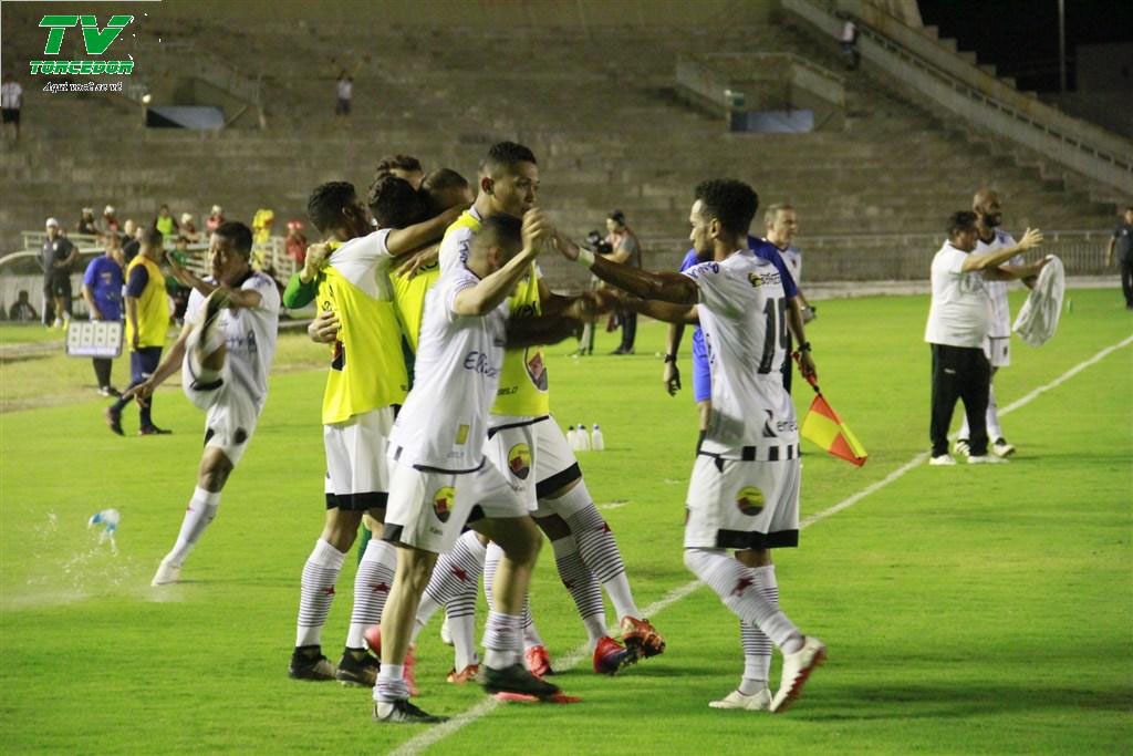 Botafogo-2x1-Treze.jpg