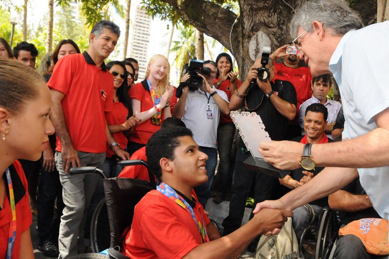 ricardo recebe atletas paralimpico foto jose marques (2).jpg ricardo recebe atletas paralimpico foto jose marques (2).jpg