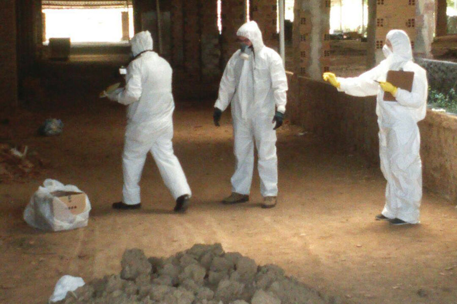 acao conjunta policia, ipc e mp fecha empresa e prende pessuoas susp de crime ambiental (1).jpg