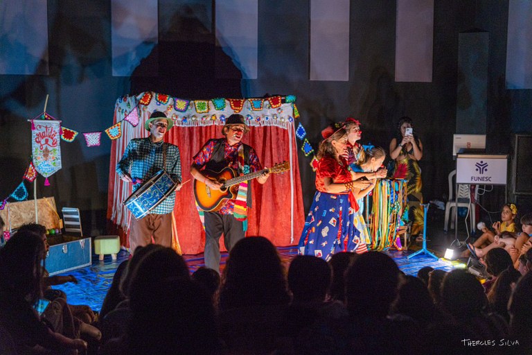 Até o dia 26 de julho, projeto “Férias Funesc” promove apresentações gratuitas de circo, dança, música e teatro, entre outras | Foto: Thercles Silva/Funesc