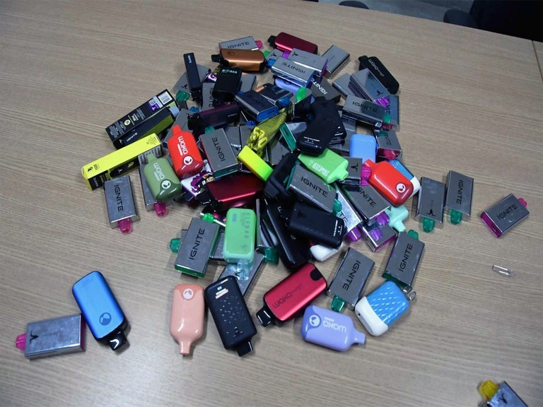 Agevisa - cigarros eletrônicos apreendidos.jpeg