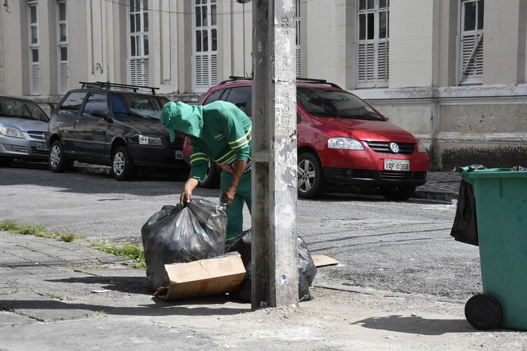 2023.05.08_lixo nas ruas © roberto guedes (11).JPG