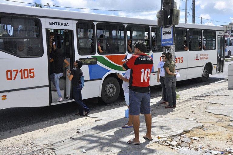 PONTO DE ÔNIBUS NA PRICIPAL DOS BANCARIOS-(OA) (11).jpg