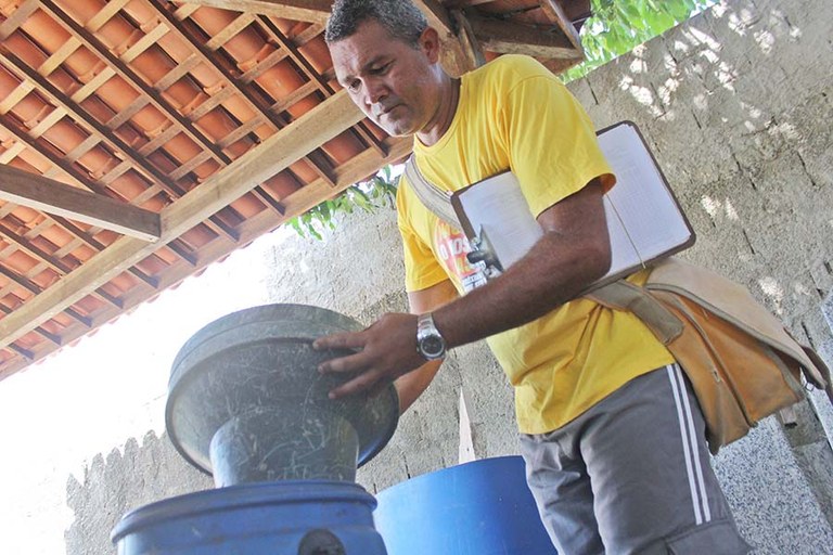 ses governo e exercito combate ao aedes aegypti em cabedelo_foto ricardo puppe (1).JPG ses governo e exercito combate ao aedes aegypti em cabedelo_foto ricardo puppe (1).JPG