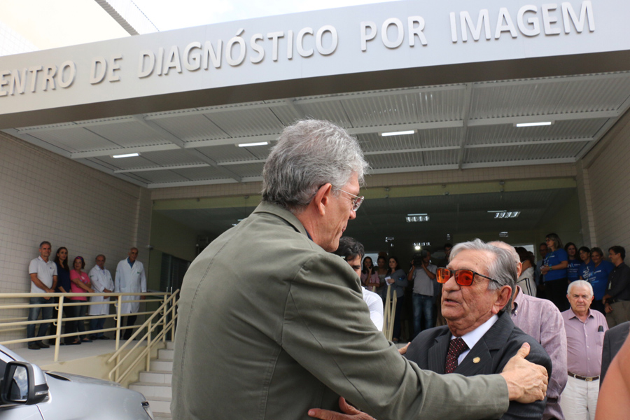 ricardo inaugura o centro de Imagem do Napoleão Laureano_foto francisaco franca (6).JPG