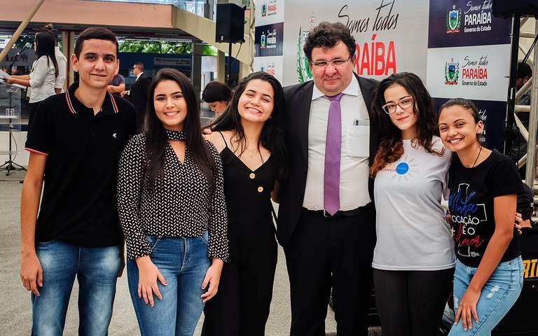 Estudantes da Rede Estadual da Paraíba superam a média nacional das notas  de Redação do Enem — Governo da Paraíba