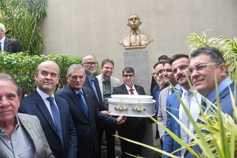 2025.08.19_restos mortais de napoleão laureano © Roberto Guedes (123).JPG