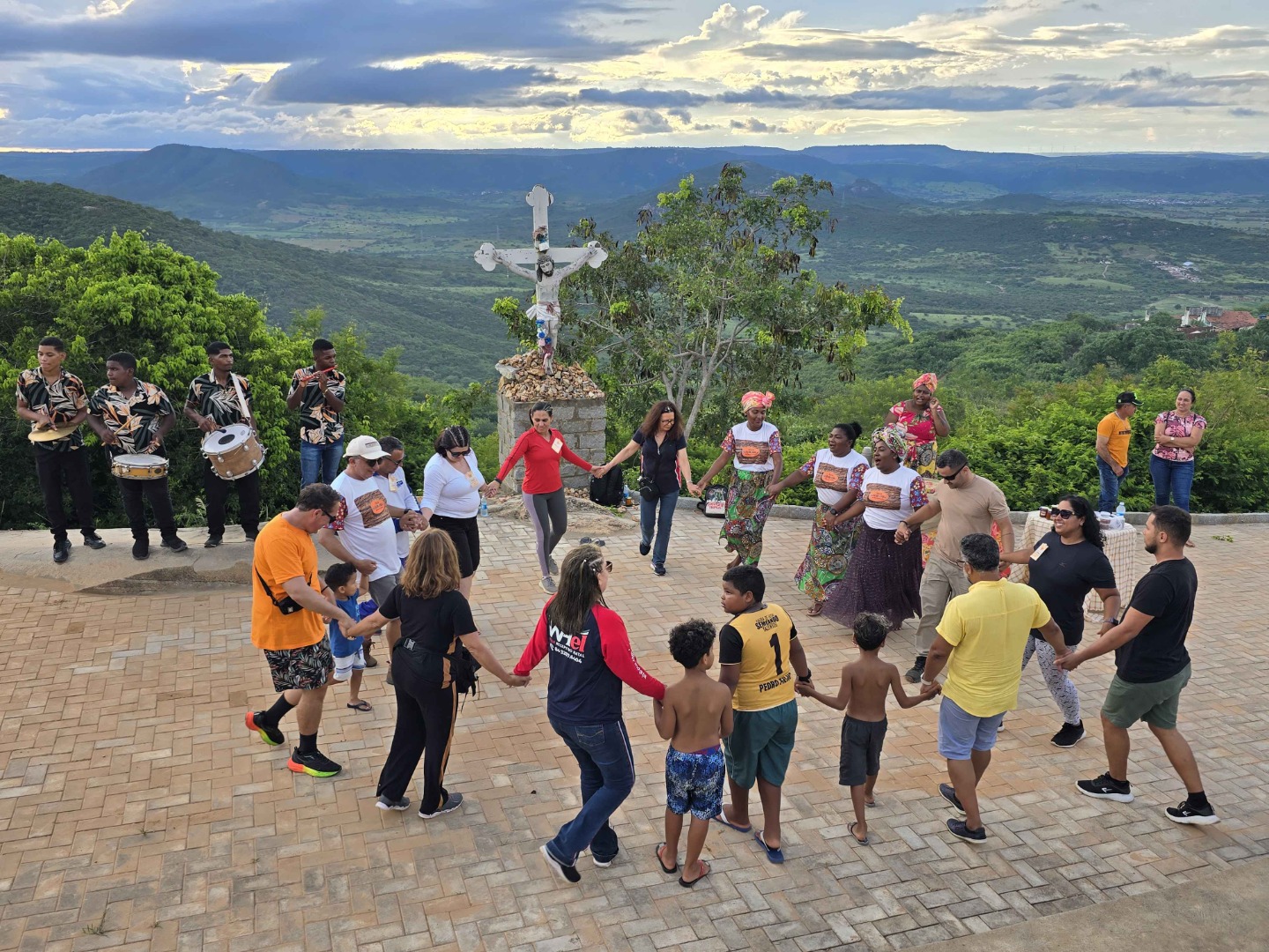 ROTAS E ROTEIROS.jpg