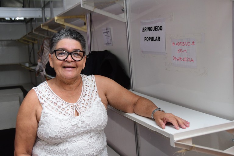 2026.06.08 Preparativos para o Salao do Artesanato - Entrega de estandes a parceiros - Lúcia Pereira © Julio Cezar Peres (2).jpg