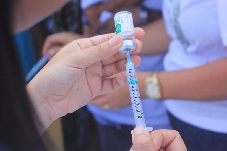 ses paraiba vacina mais de 871 mil pessoas contra a gripe foto ricardo puppe.jpg