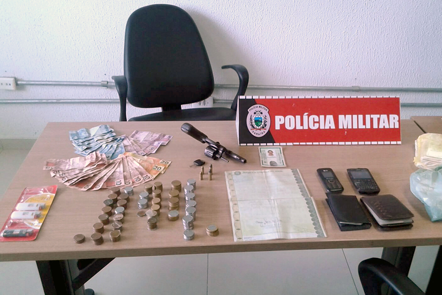 policia detem suspeito e frustra assalto na capital.jpg