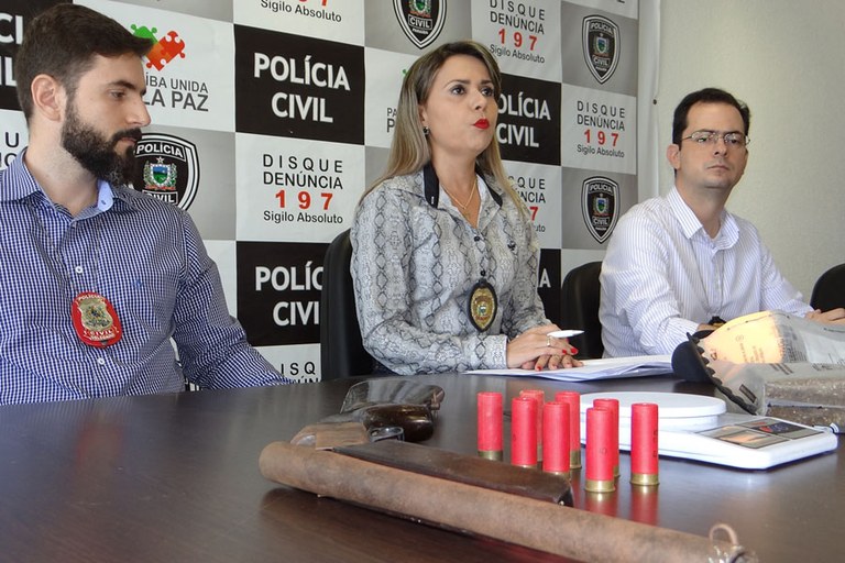 seds policia prende cinco pessoas (4).JPG