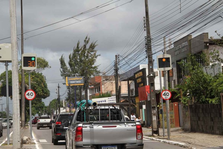 Radares de velocidade na BR-230 na Paraíba começam a multar, diz Dnit, Paraíba