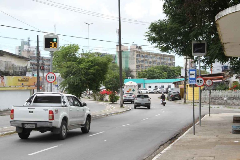 Radares de velocidade na BR-230 na Paraíba começam a multar, diz Dnit, Paraíba