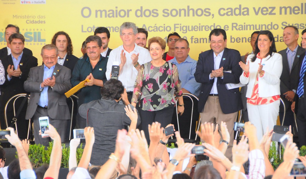 Entrega de casas em Campina Grande