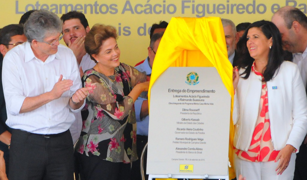 Entrega de casas em Campina Grande