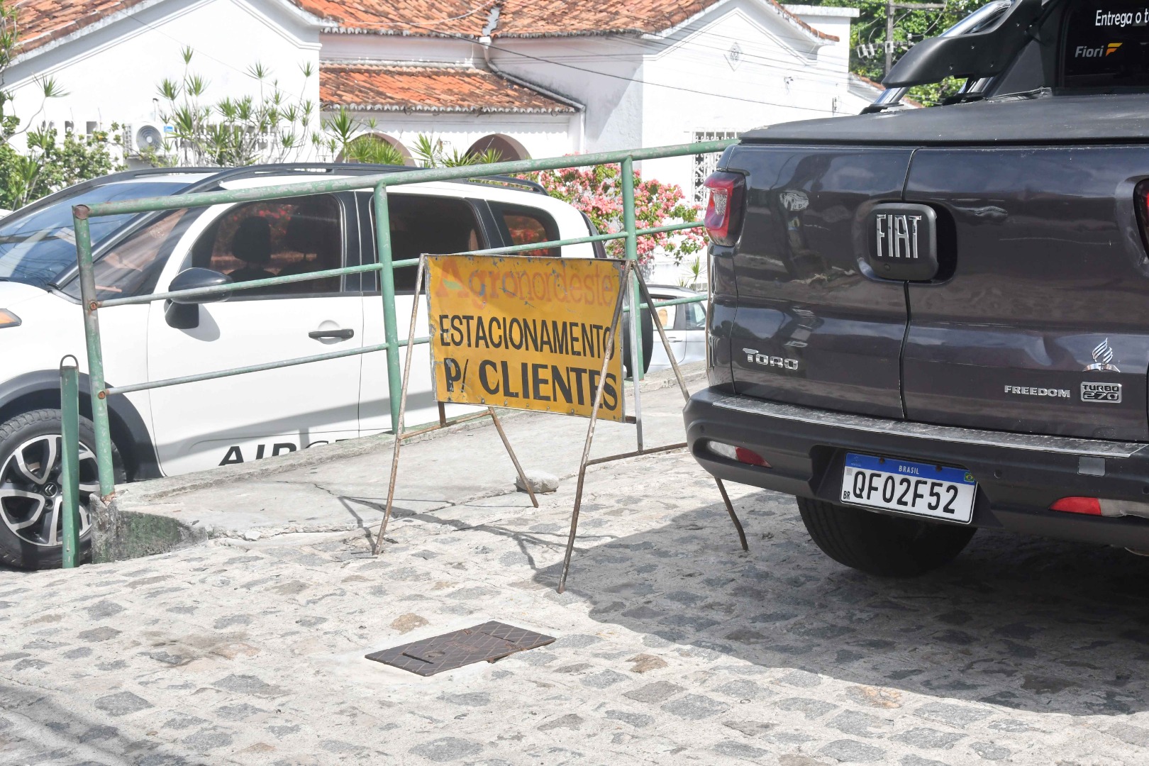 2026.02.10_estacionamento privativo © Roberto Guedes (4).JPG