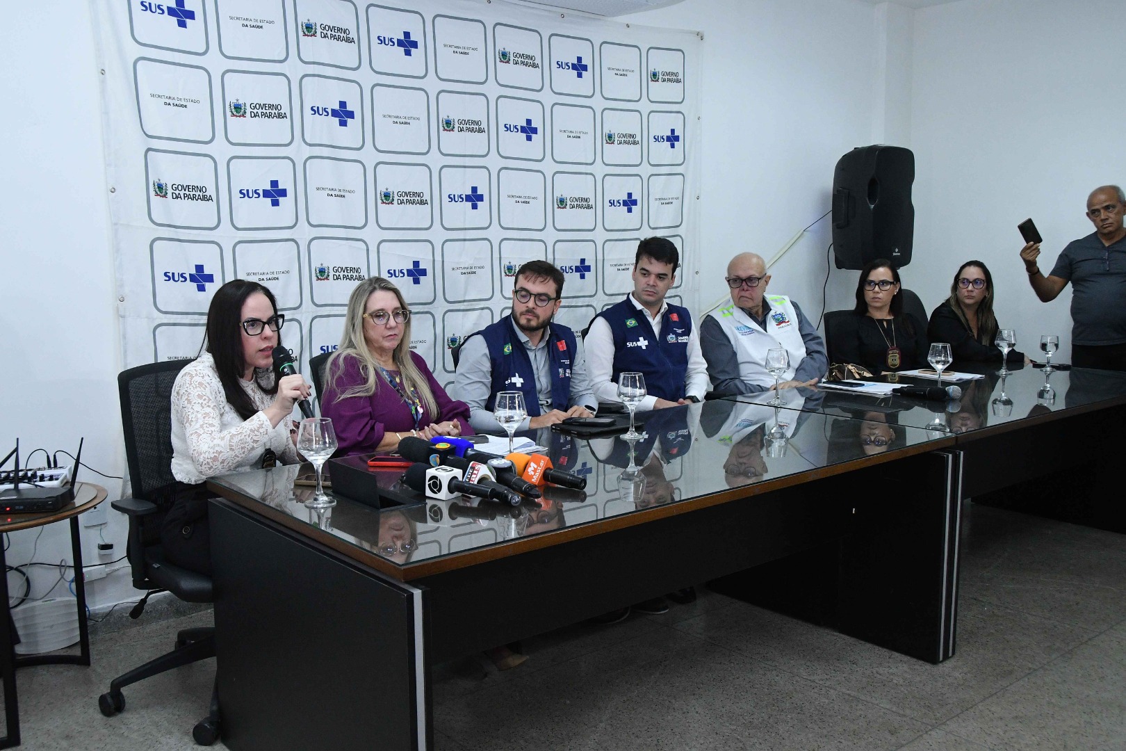 2025.10.06 coletiva SES, intoxicação por metanol (24).JPG