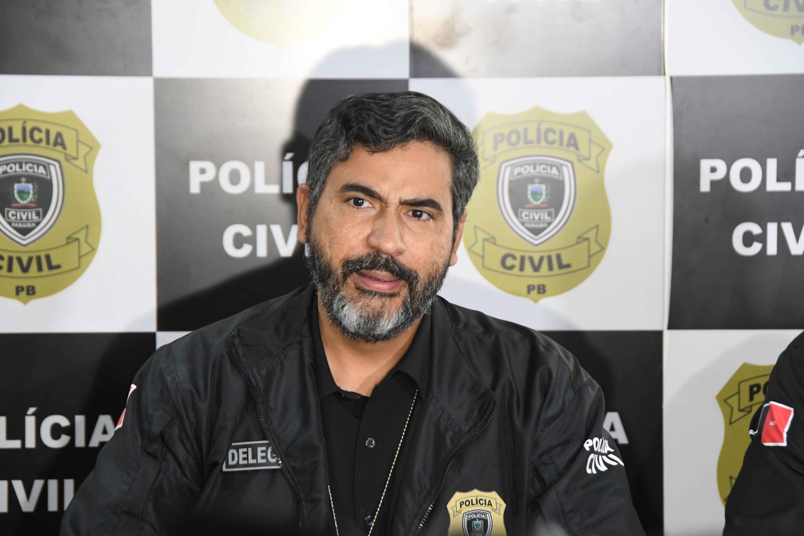 2026.04.09_coletiva policia civil_delegado cristiano santana  © Roberto Guedes (46).JPG