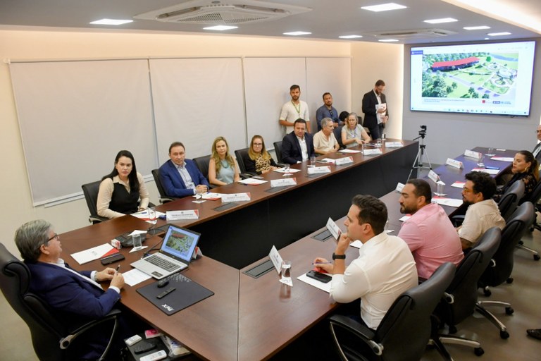 Assinatura decreto_Foto - José Marques Secom-PB.jpg Assinatura decreto_Foto - José Marques Secom-PB.jpg