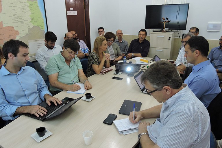 reunião.jpg