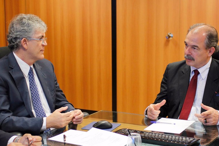 ricardo audiencia com ministro da educacao aluizio mercadante (5).jpg