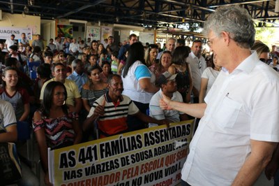 O governador Ricardo Coutinho expressou a satisfação em poder levar diversas obras e ações para a população de Sousa