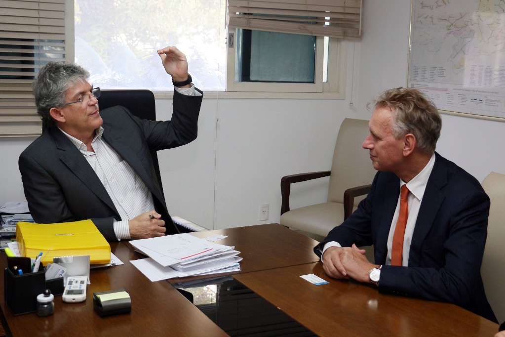Ricardo com embaixador da Holanda