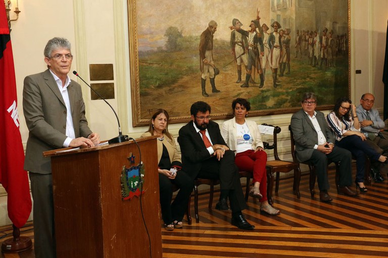 bolsa de pos-graduaçao foto secom pb (9).JPG