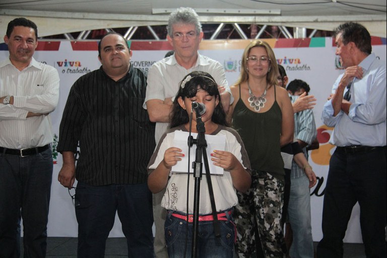 08_04_16 ricardo inaugura obras4.jpg