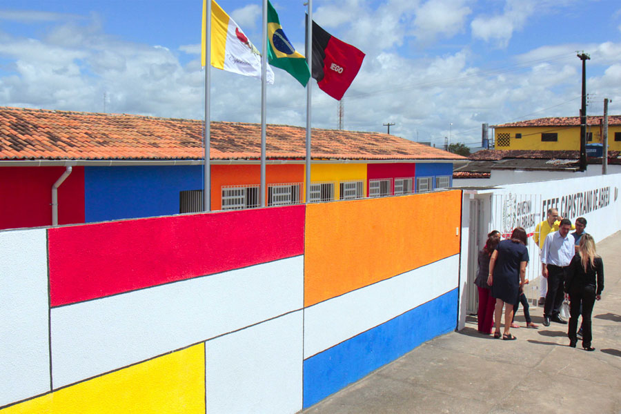 ricardo visita escola capistrano_foto jose marques (7).jpg