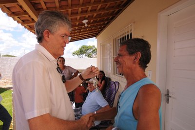 "Quem vem morar aqui, tem uma mudança total na qualidade de vida", observou o governador Ricardo Coutinho