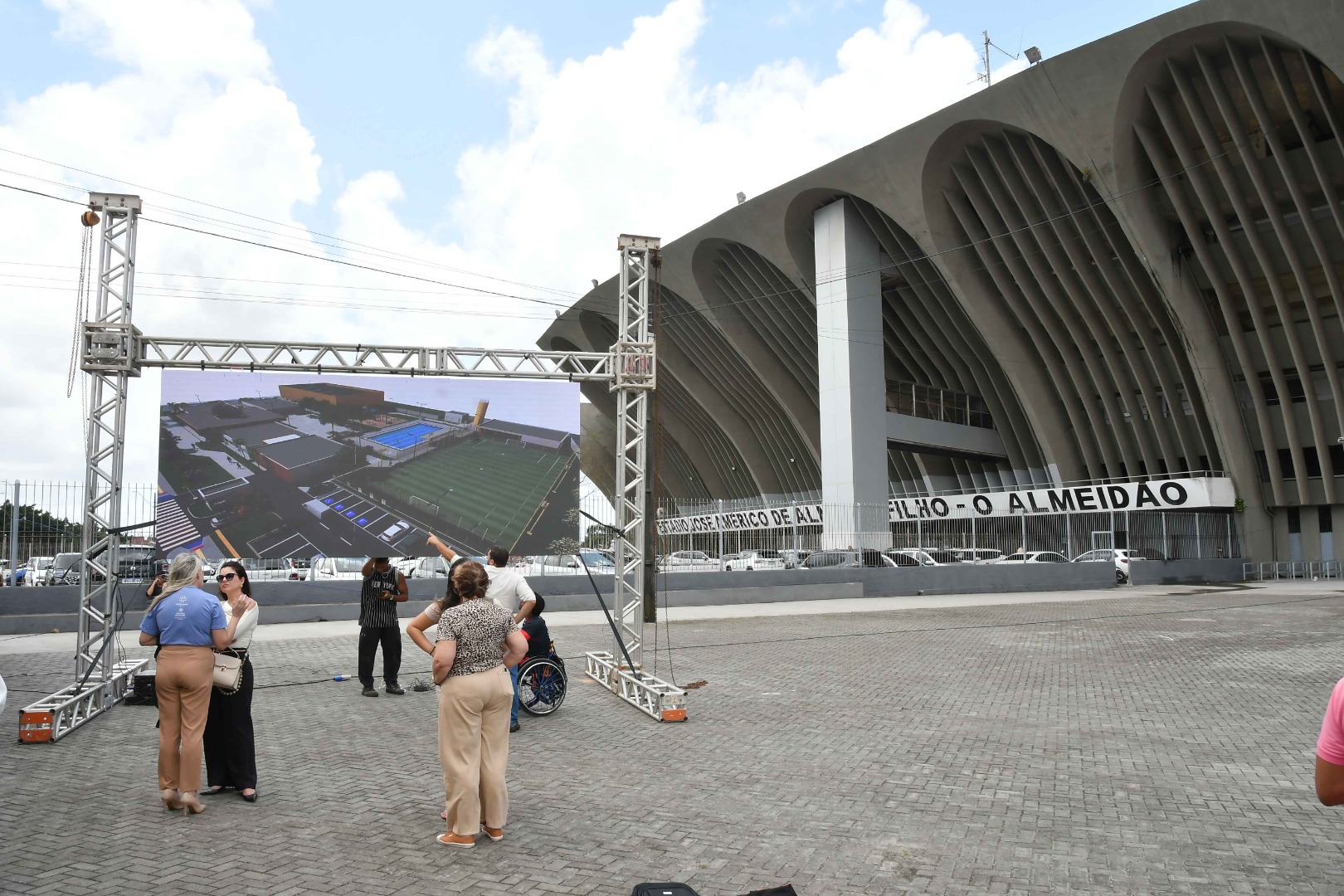 2025.08.22 Governador assina ordens de licitação © Leonardo Ariel  (17).JPG