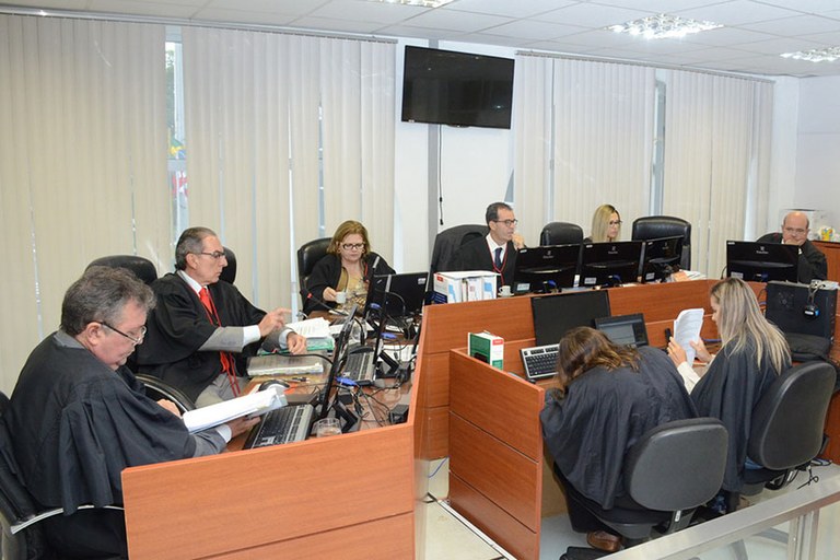 1_Sessao_2_civel_pres_Oswaldo_31_01_17_(1).jpg