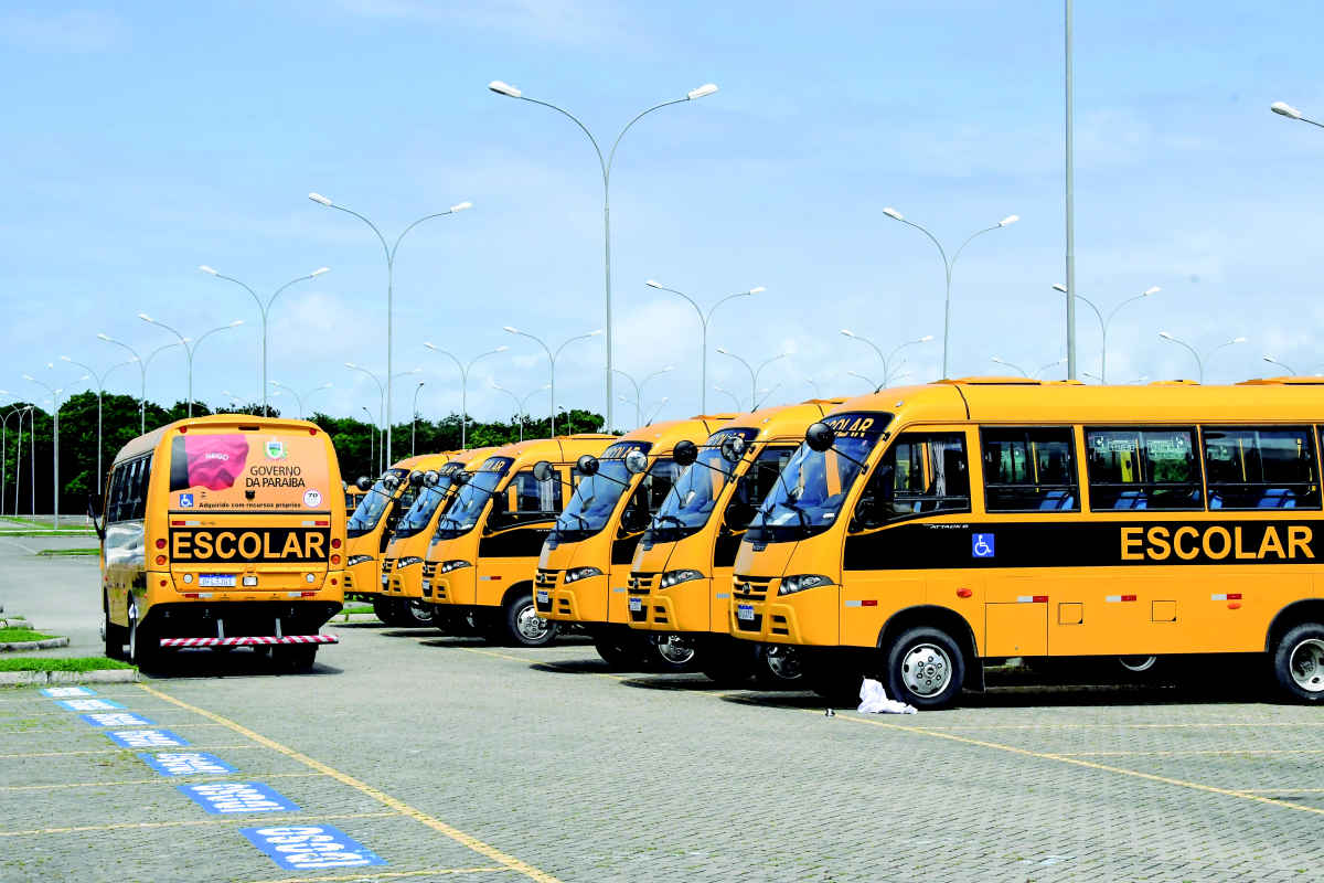 2023.07.05_entrega de onibus escolares © roberto guedes (538).jpg