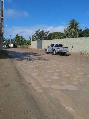 1_CjY9a2vWUAEEXwT.jpg Imagens denunciam dificuldade enfrentada pelos motoristas desde 2014 para o acesso à Estação Cabo Branco